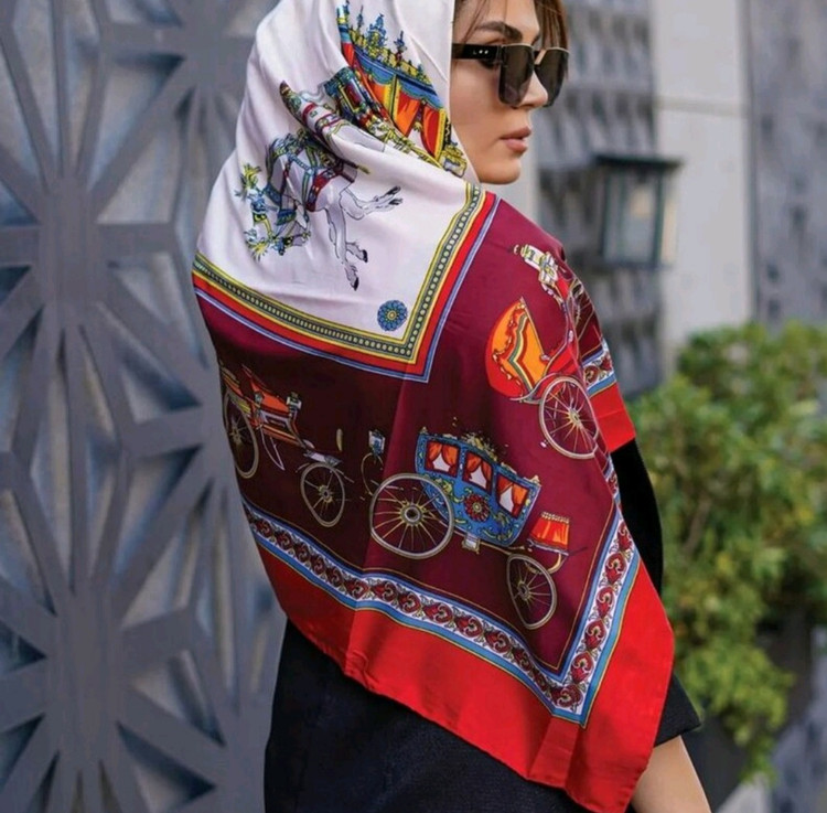 روسری ابریشم توییل مجلسی کالسکه هرمس